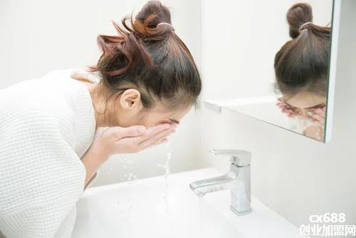 怎么控油？脸部控油的正确步骤