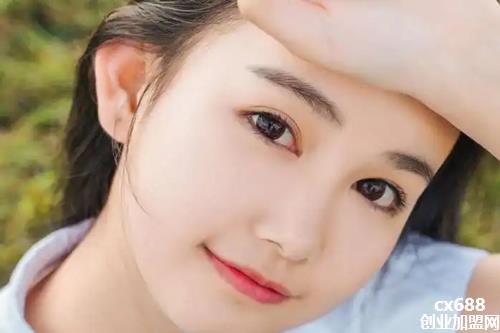 熊猫眼黑眼圈怎么去除？拯救上班族黑眼圈