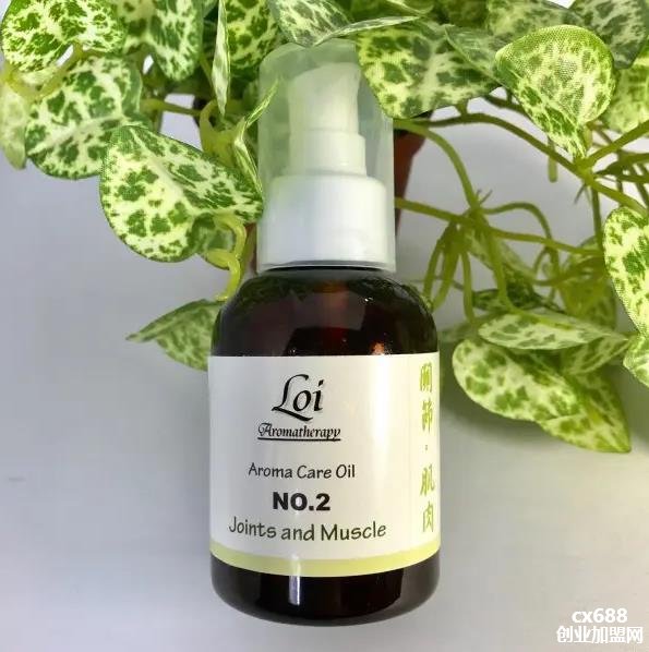 圣约翰草油配什么精油,圣约翰草油有光敏性吗